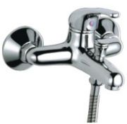 Single lever wall faucet
